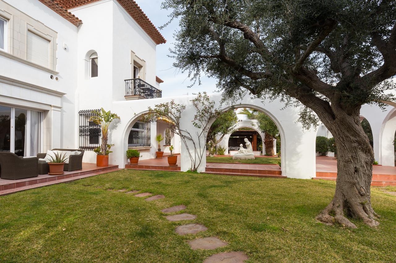 Villa Alicia Сиджес Экстерьер фото